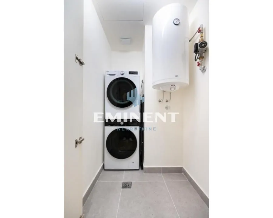 Sale, three bedroom apartment, 72m², Savski Venac, Beograd