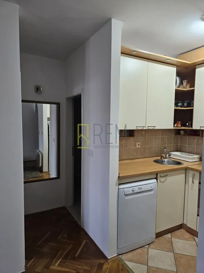 Prodaja, jednosoban stan, 42m², Zagorič, Podgorica