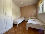 Rent, three bedroom apartment, 115m², Bečići, Budva - image 15