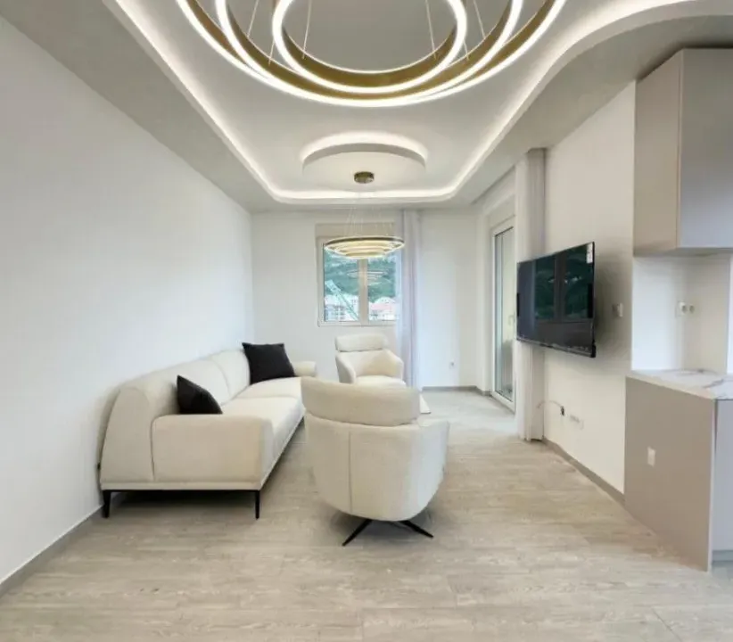 Prodaja, dvosoban stan, 75m², Bečići, Budva