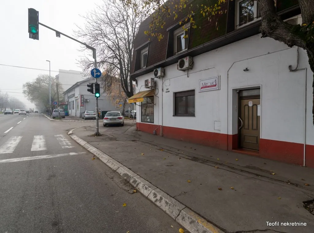 Sale, office space, 104m², Zemun Cara Dušana, Zemun Sve Podlokacije