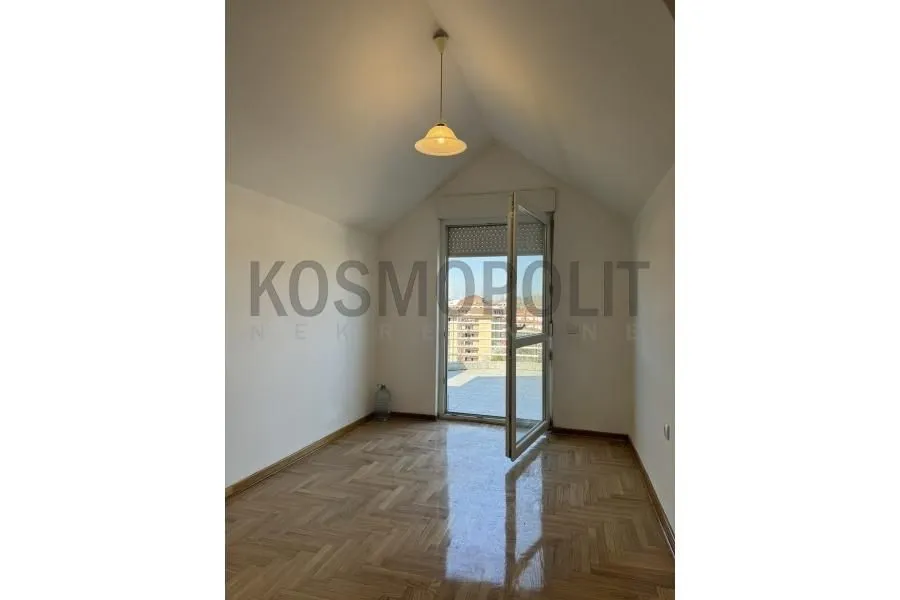Sale, three bedroom apartment, 80m², Gradska Bolnica, Zvezdara Sve Podlokacije
