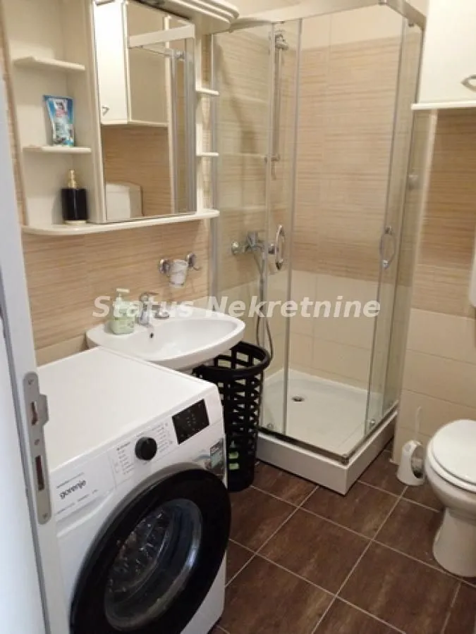 Rent, one bedroom apartment, 37m², Adamovićevo Naselje, Novi Sad Sve Podlokacije