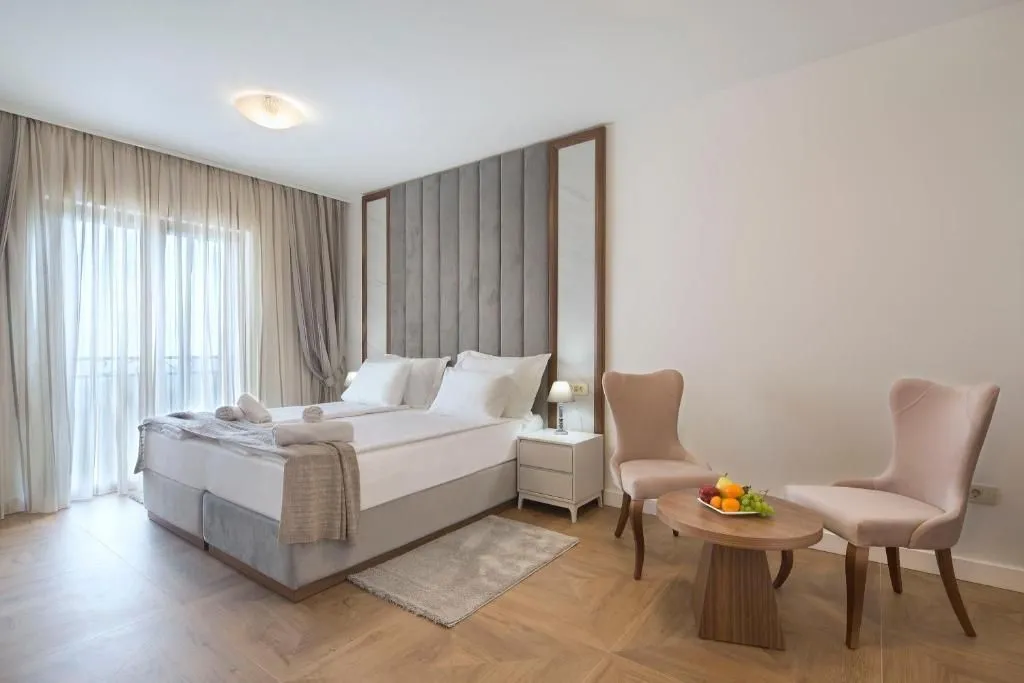 Sale, house, 320m², Lapčići, Budva