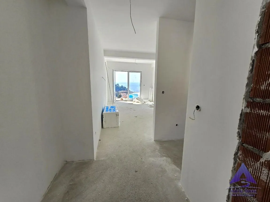 Sale, two bedroom apartment, 55m², Petrovac, Budva