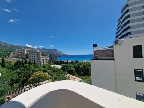 Rent, one bedroom apartment, 42m², Bečići, Budva - image 2