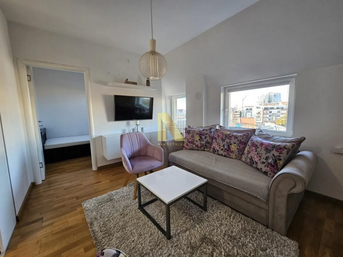 Rent, one bedroom apartment, 33m², Bulevar patrijarha Pavla, Novi Sad Sve Podlokacije