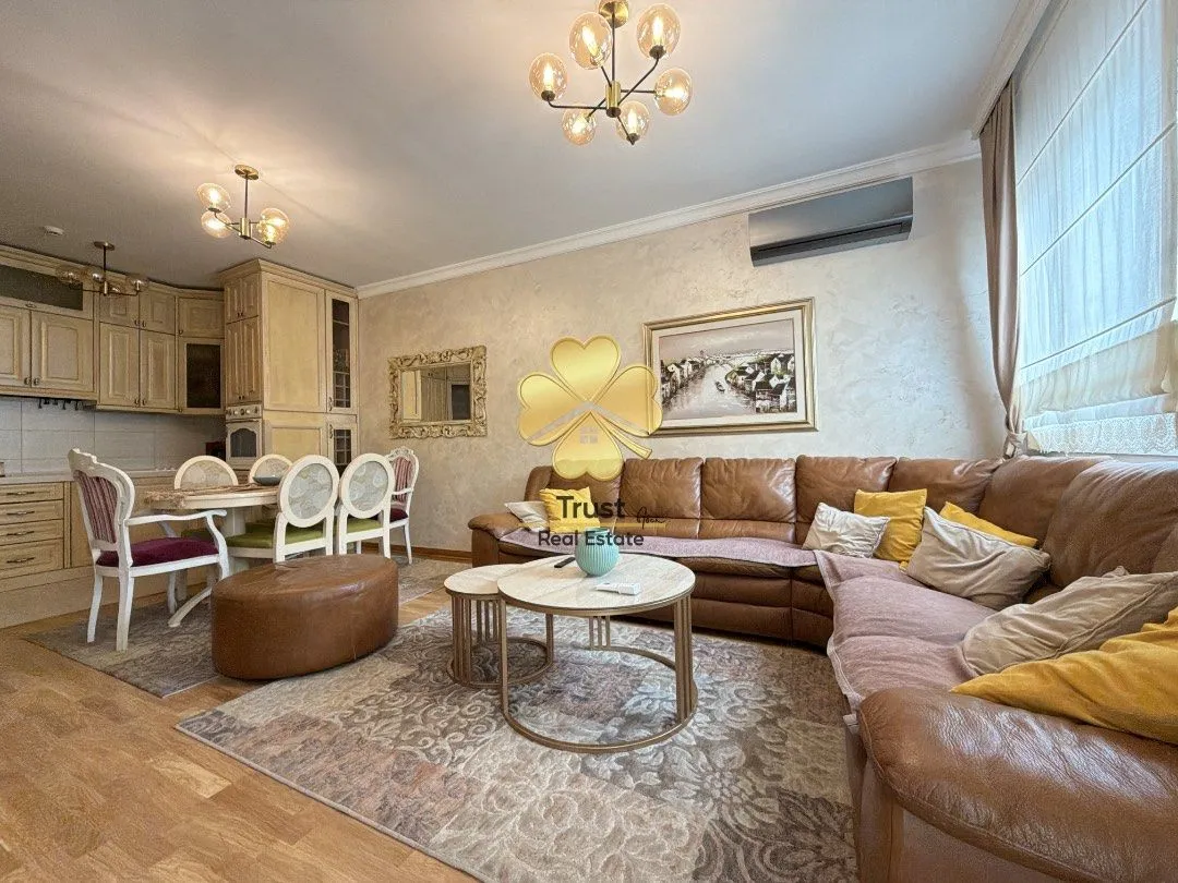 Rent, two bedroom apartment, 95m², City Kvart, Podgorica