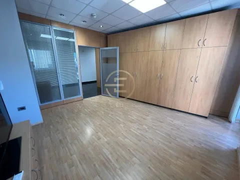 Rent, office space, 280m², Centar, Novi Sad - image 13