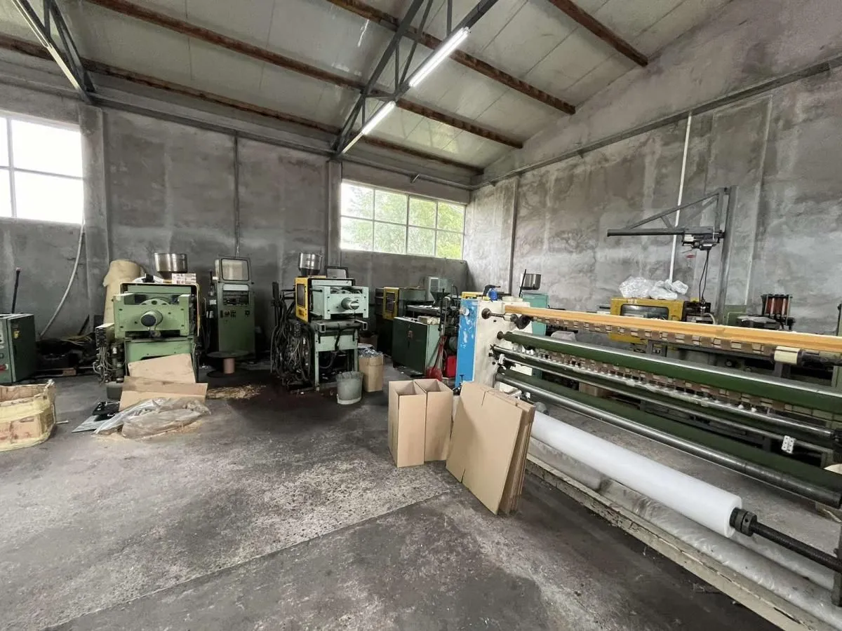 Sale, office space, 700m², Industrijska zona, Jagodina