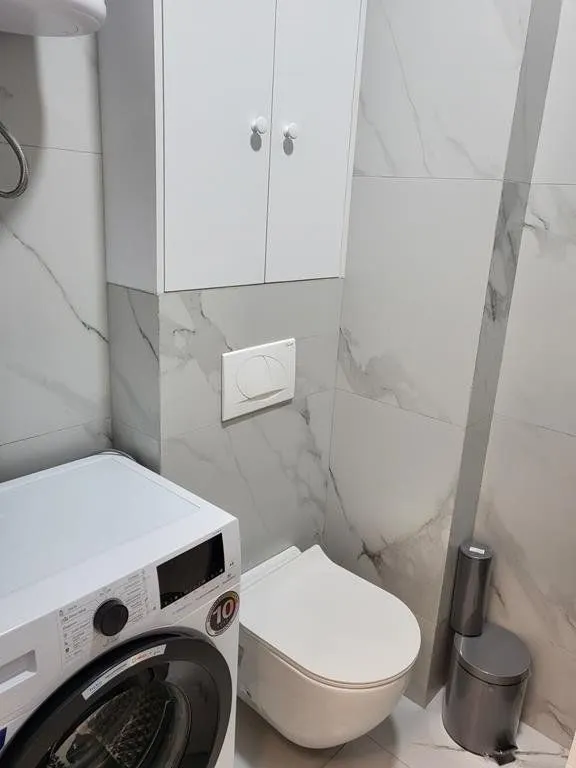Izdavanje, jednosoban stan, 45m², Podgorica, Crna Gora