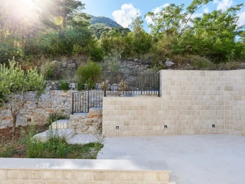 Sale, house, 456m², Prčanj, Kotor - image 10