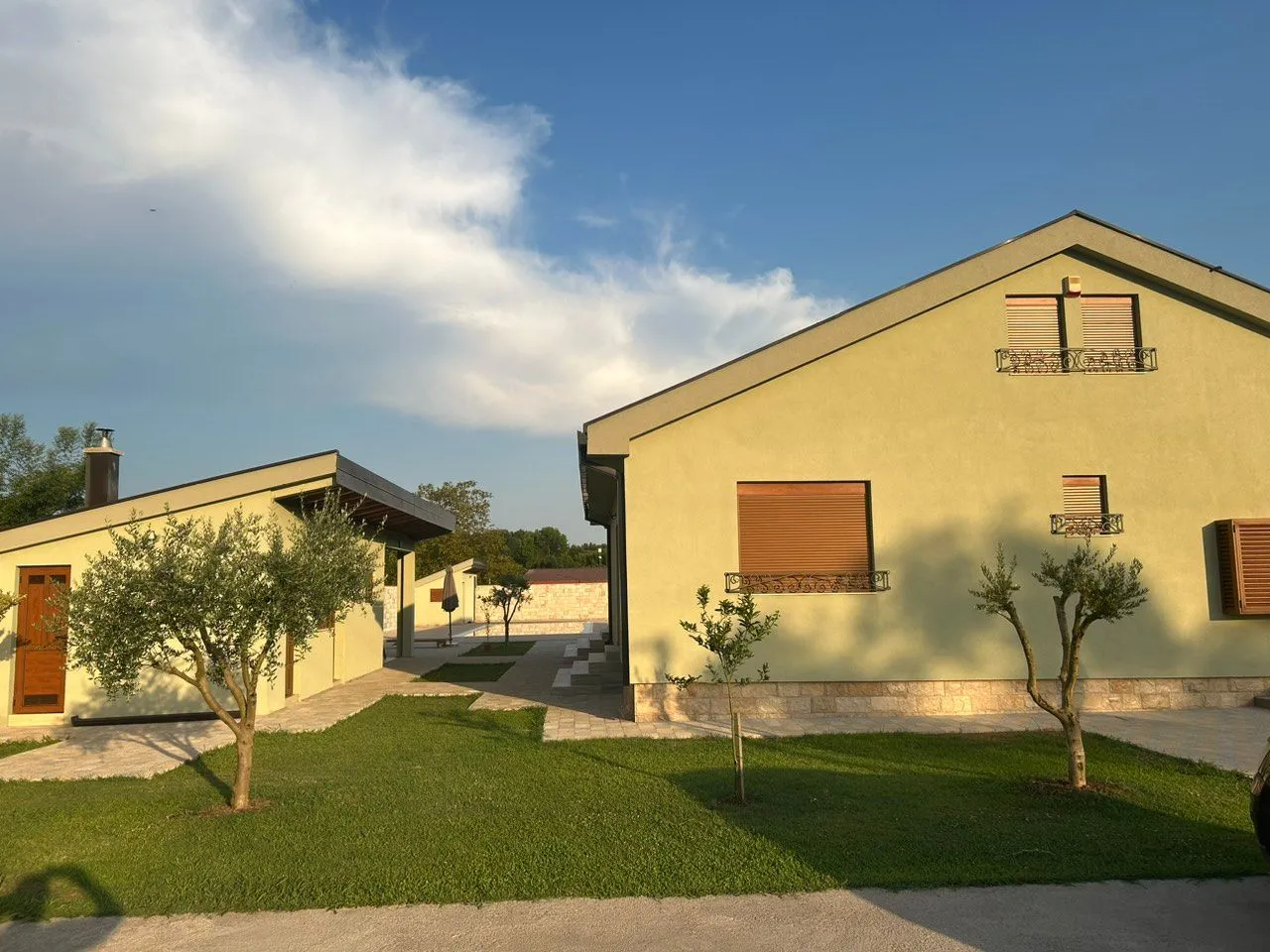 Rent, house, 220m², Ćurilac, Danilovgrad