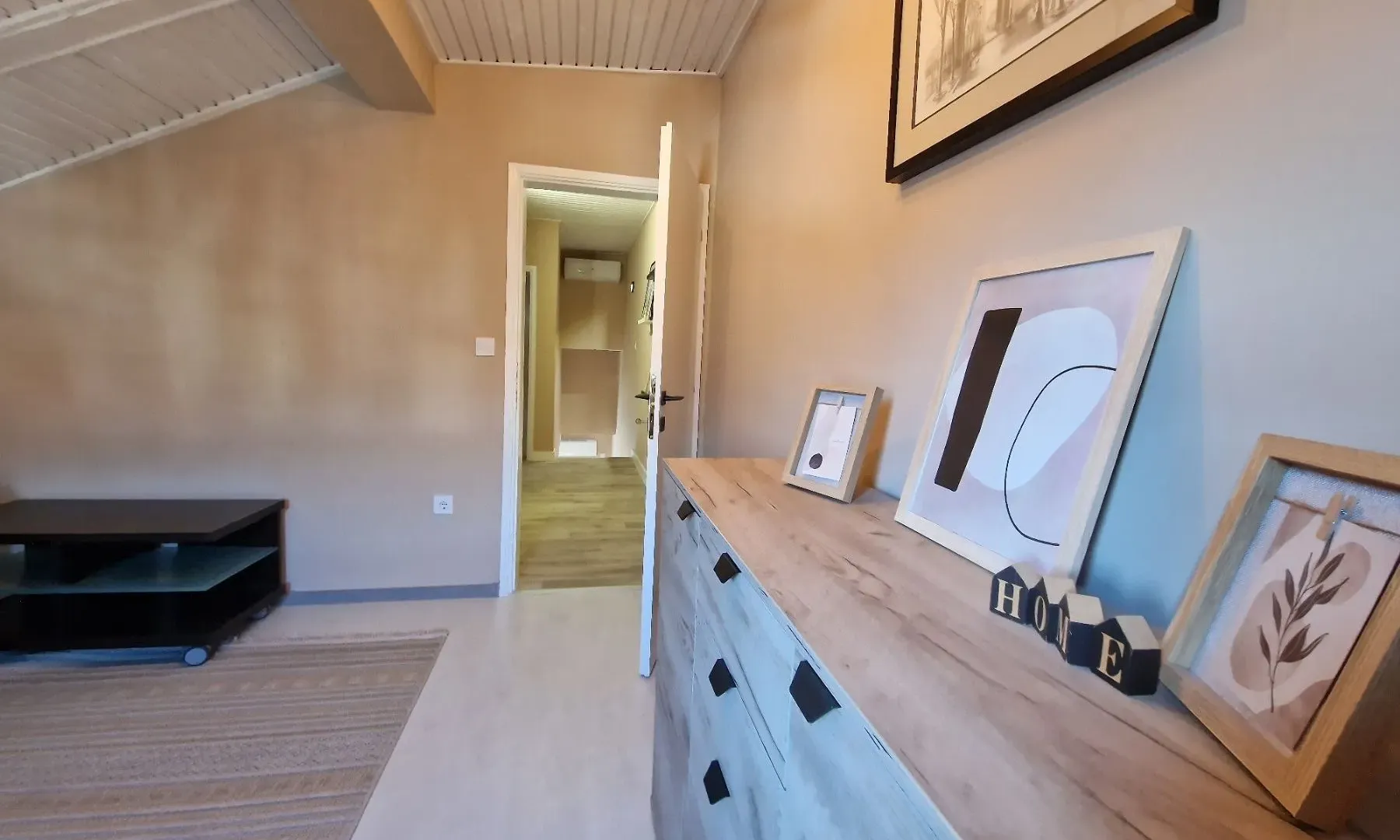 Rent, three bedroom apartment, 105m², Tivat, Crna Gora