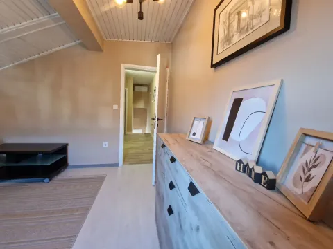 Izdavanje, trosoban stan, 105m², Tivat, Crna Gora - image 23