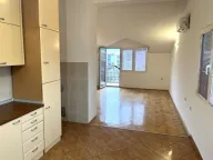 Izdavanje, trosoban stan, 95m², Zagorič, Podgorica - image 9