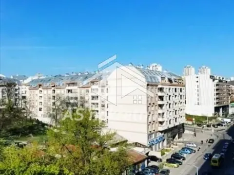 Izdavanje, trosoban stan, 79m², Južni Bulevar, Vračar Sve Podlokacije - image 14