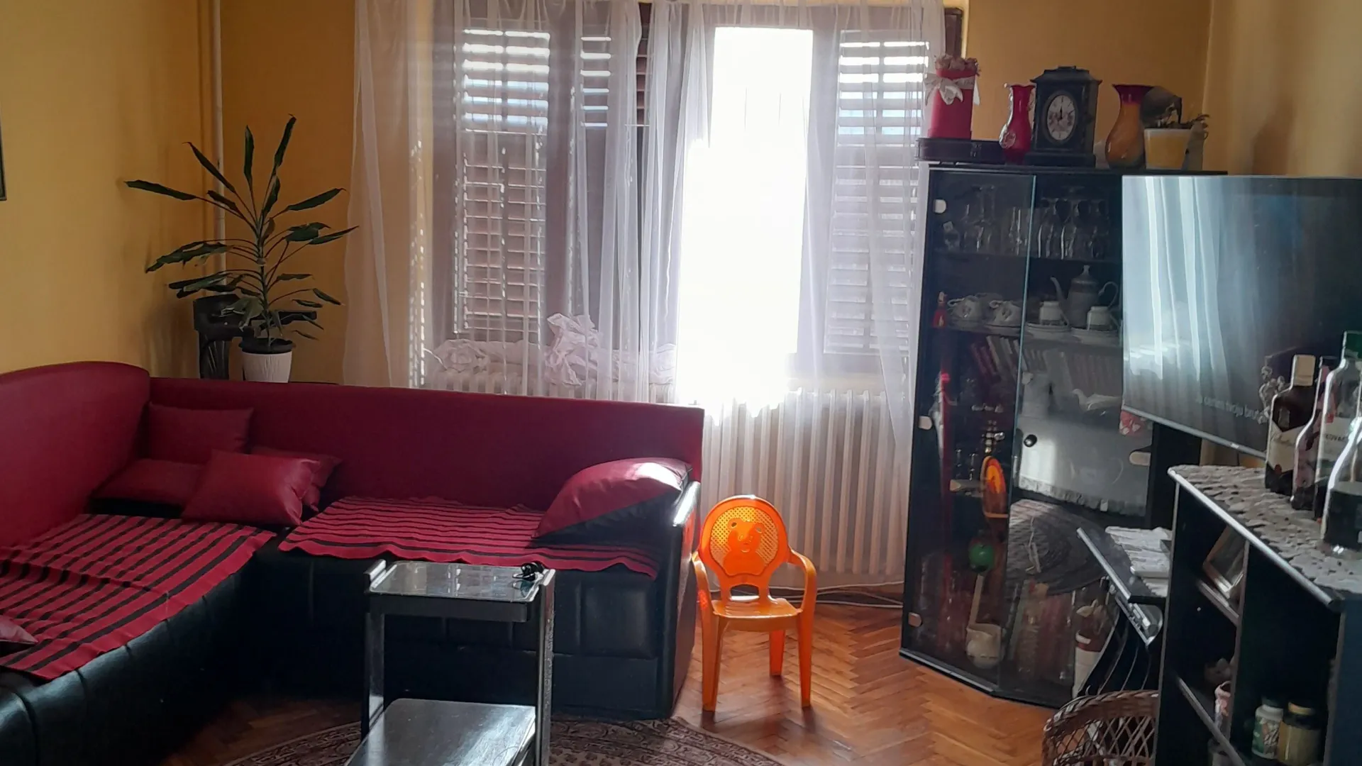 Sale, house, 450m², Futog, Novi Sad Sve Podlokacije