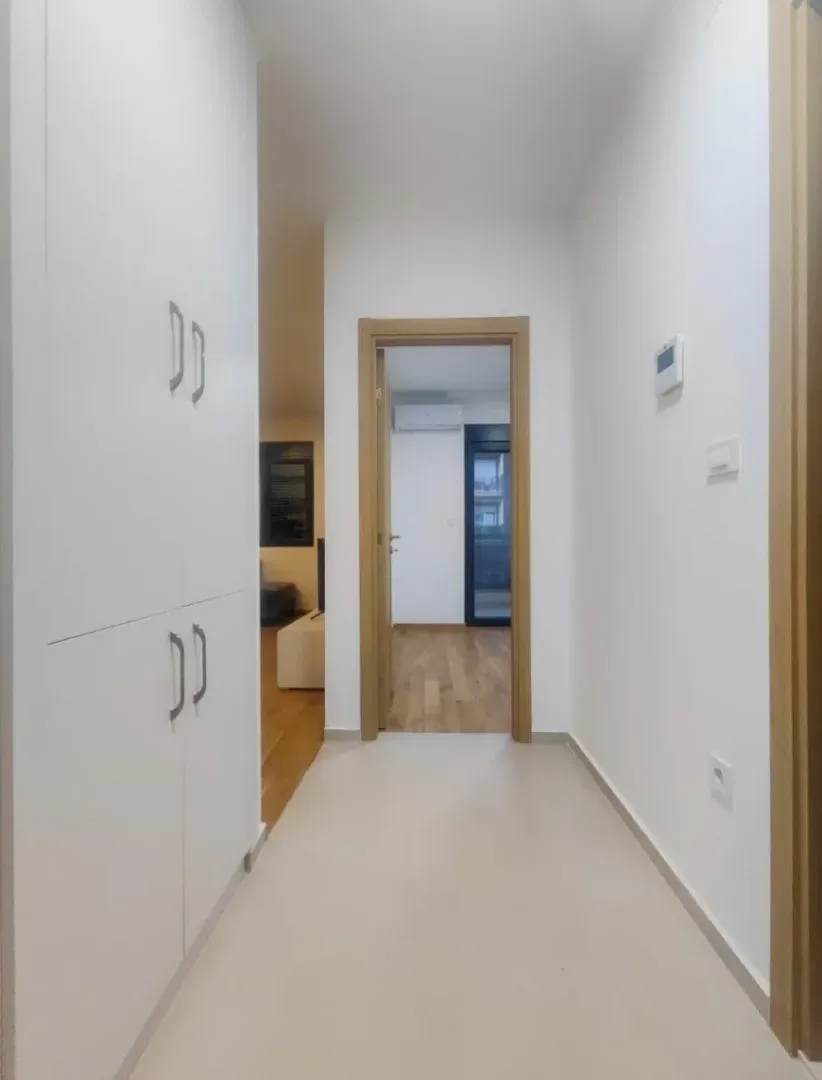 Izdavanje, dvosoban stan, 53m², City Kvart, Podgorica