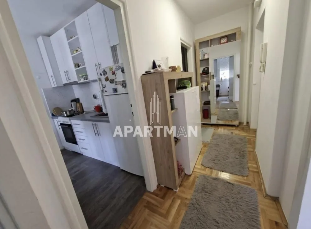 Prodaja, jednosoban stan, 41m², Novi Beograd Blok 1 Fontana, Novi Beograd Sve Podlokacije