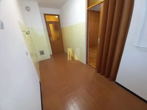 Prodaja, jednosoban stan, 38m², Centar, Novi Sad - image 7