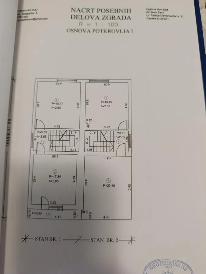 Osnova potkrovlja prikazuje raspored prostorija i dimenzije.