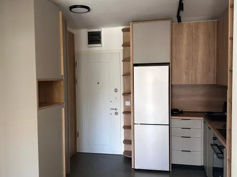Sale, one bedroom apartment, 45m², Podkošljun, Budva - image 11