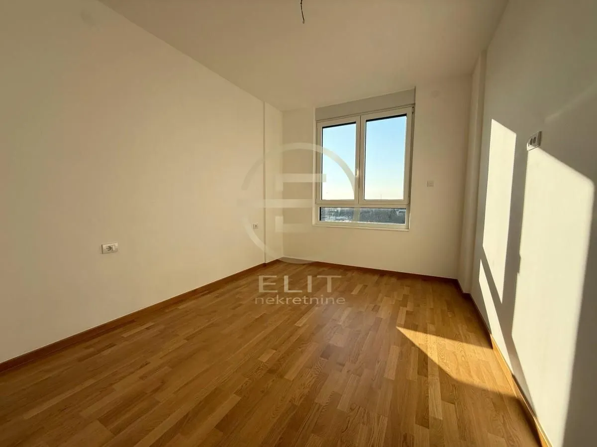 Prodaja, stan, 61m², Bulevar patrijarha Pavla, Novi Sad Sve Podlokacije