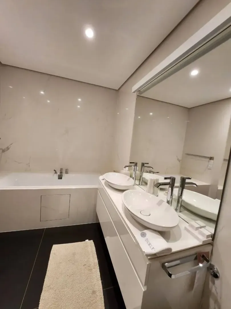 Prodaja, dvosoban stan, 138m², Dukley Gardens, Budva
