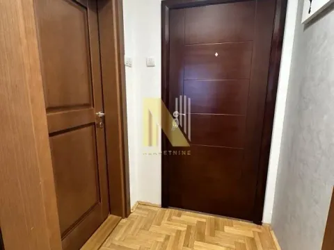 Izdavanje, trosoban stan, 74m², Sajmište, Novi Sad - image 12