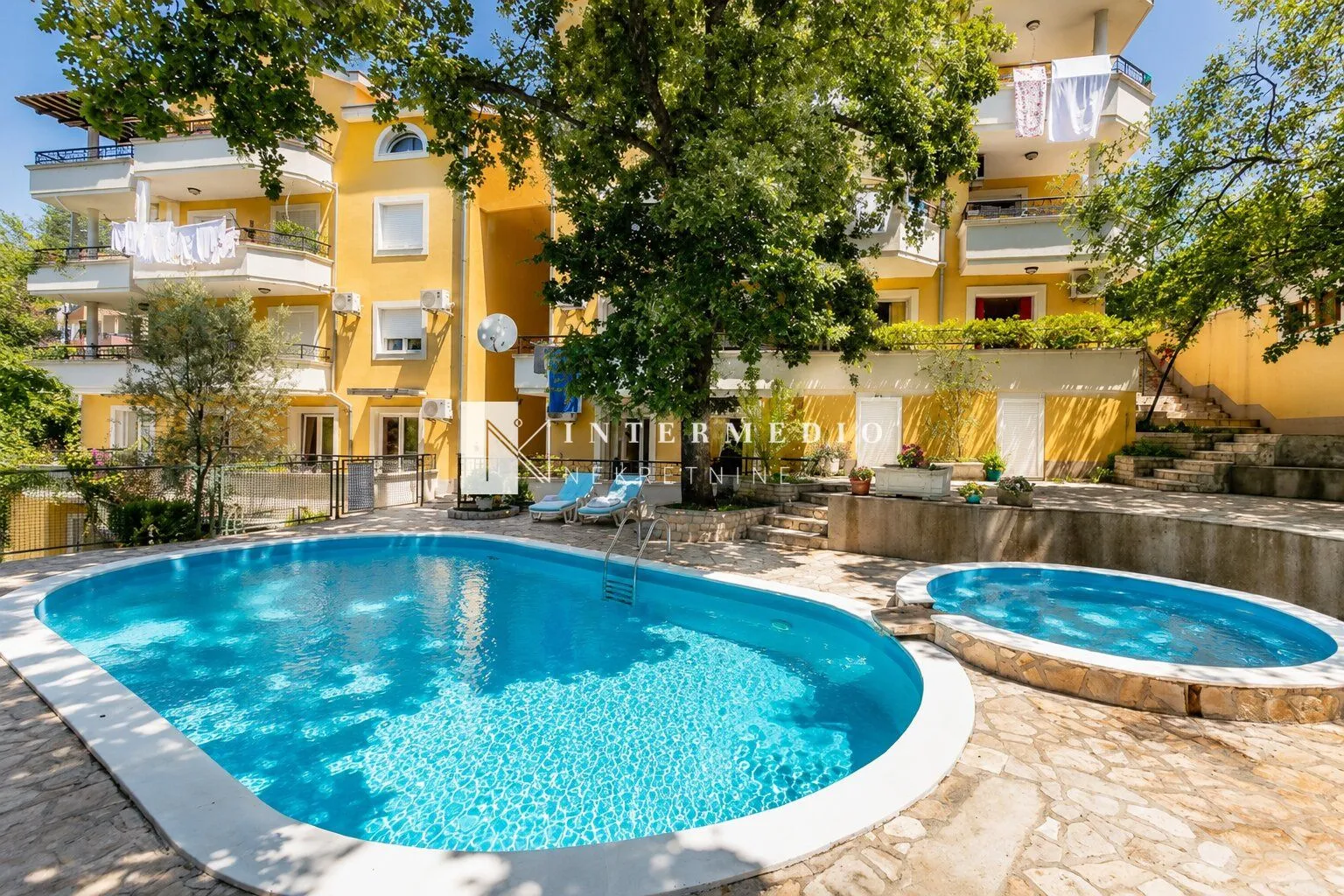 Izdavanje, jednosoban stan, 50m², Topla, Herceg Novi