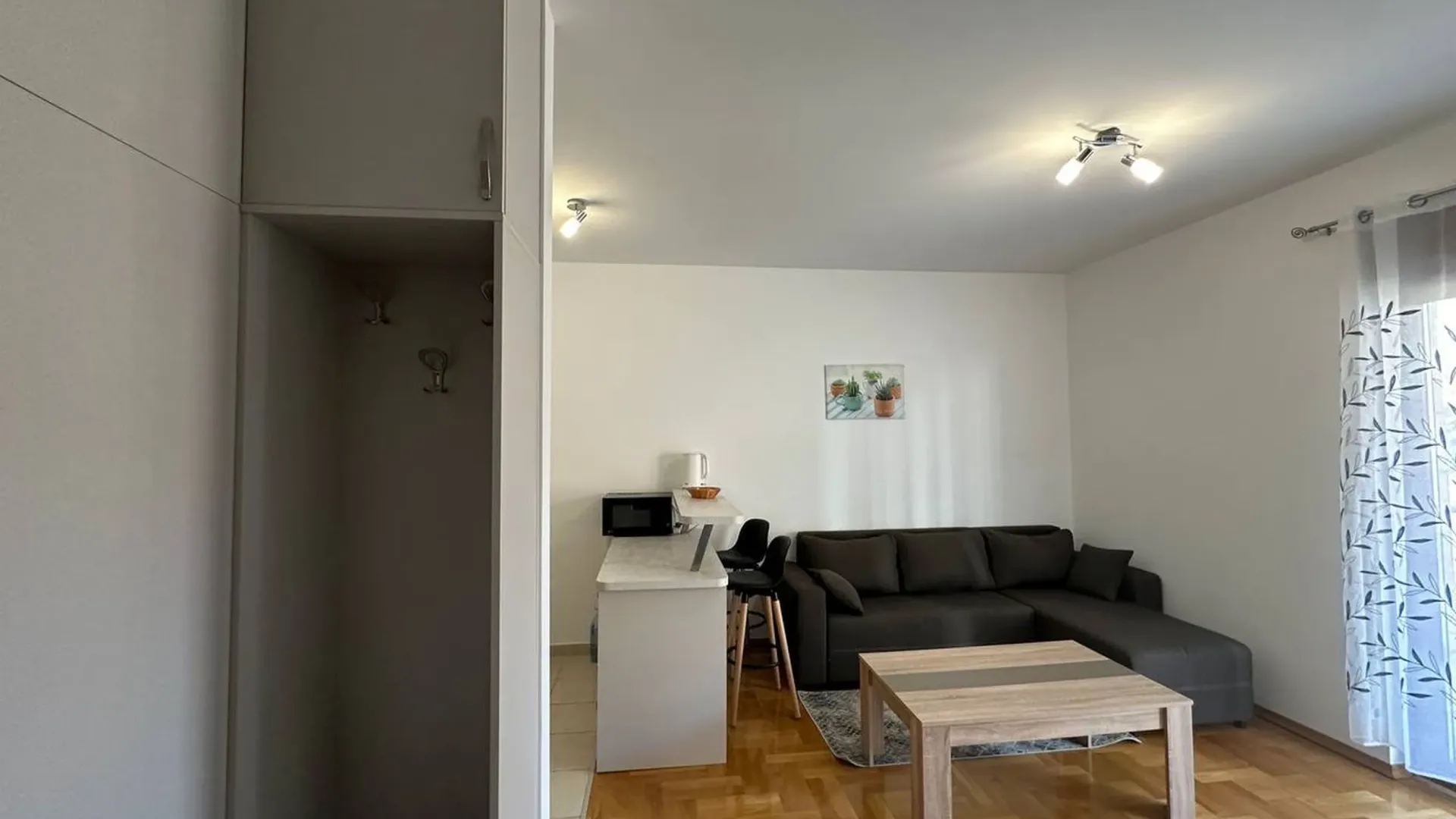 Stan-na-dan, stan, 44m², Bečići, Budva