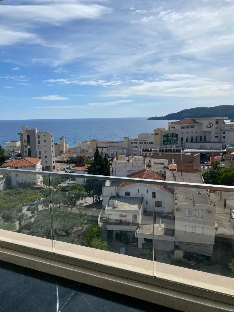 Sale, one bedroom apartment, 54m², Bečići, Budva