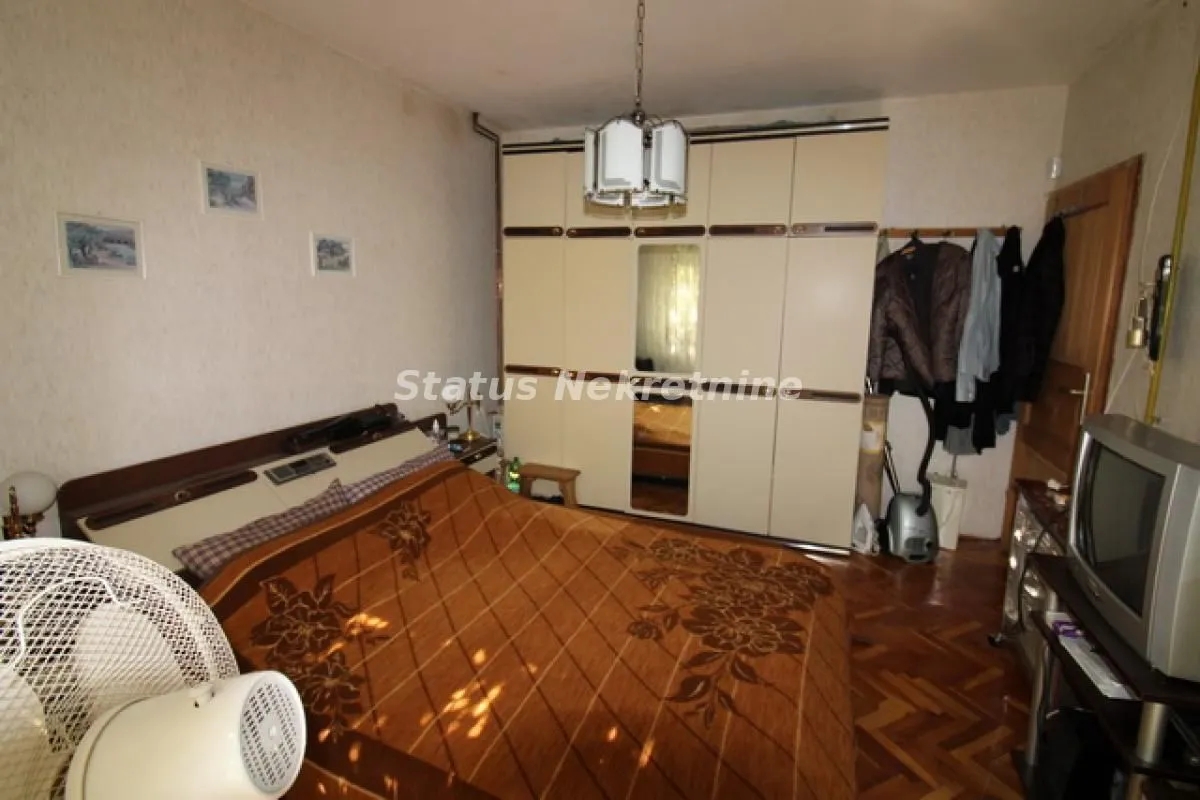 Prodaja, kuća, 332m², Zrenjanin, Srbija
