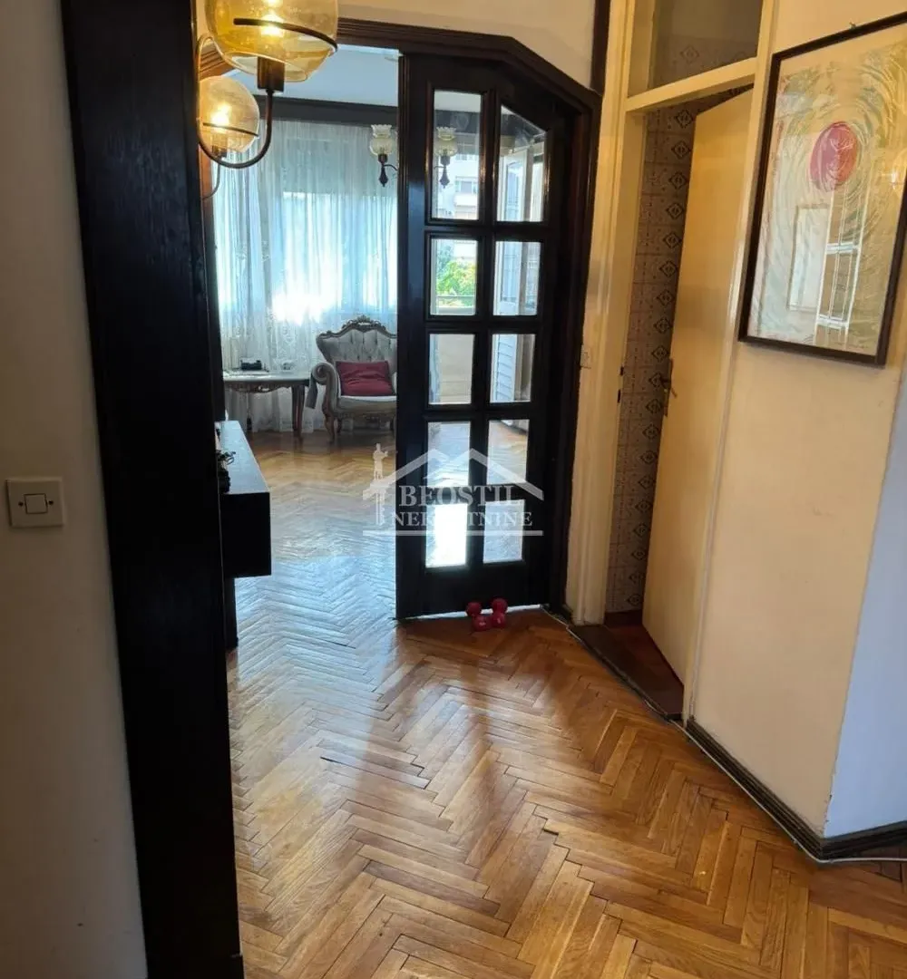 Prodaja, trosoban stan, 97m², Topličin venac, Beograd