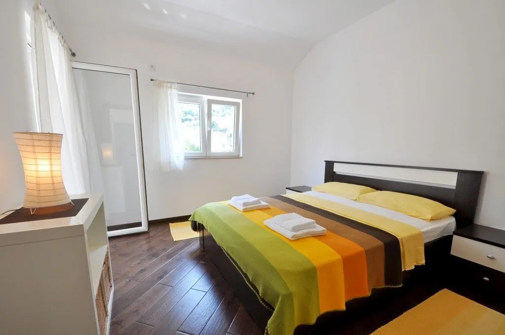 Sale, house, 131m², Lipci, Kotor