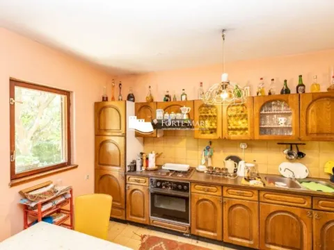 Prodaja, kuća, 220m², Herceg Novi, Crna Gora - image 4