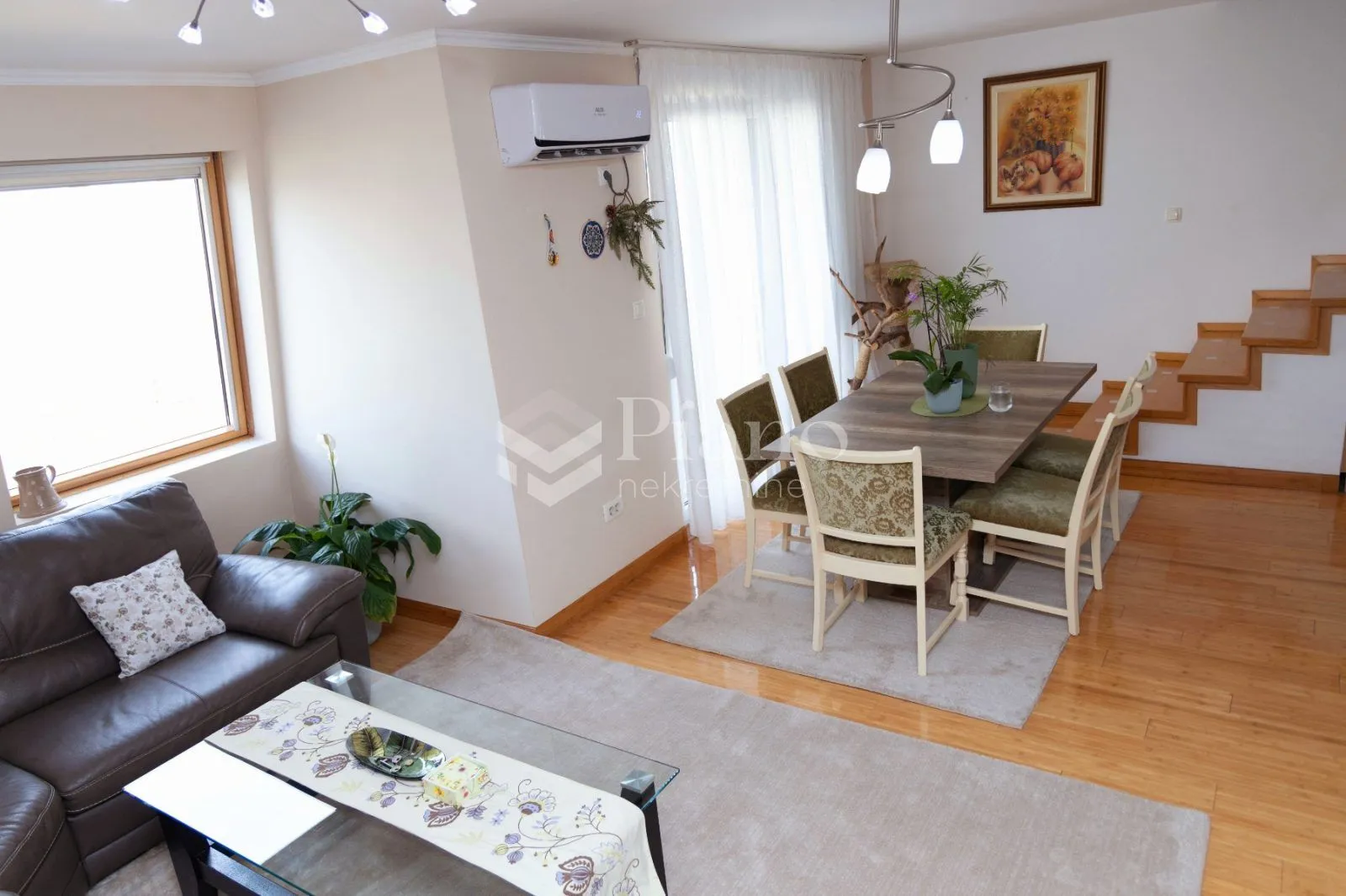 Rent, three bedroom apartment, 130m², Zabjelo, Podgorica