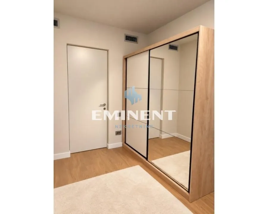 Izdavanje, dvosoban stan, 51m², Novi Beograd Blok 65, Novi Beograd Sve Podlokacije