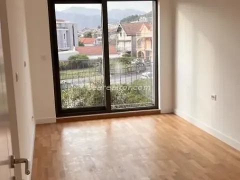 Prodaja, dvosoban stan, 72m², Tivat, Crna Gora - image 5