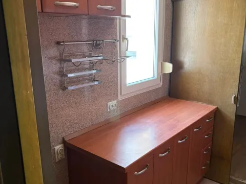 Izdavanje, trosoban stan, 75m², Blok 5, Podgorica - image 4