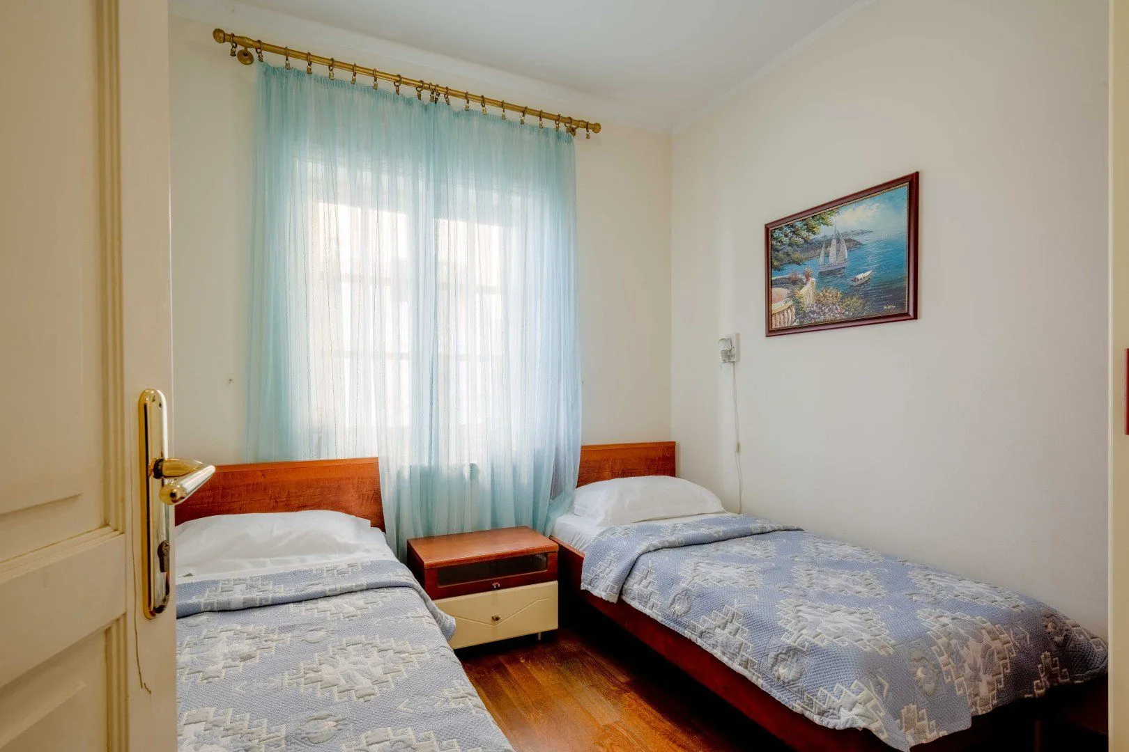 Sale, three bedroom apartment, 87m², Sveti Stefan, Budva