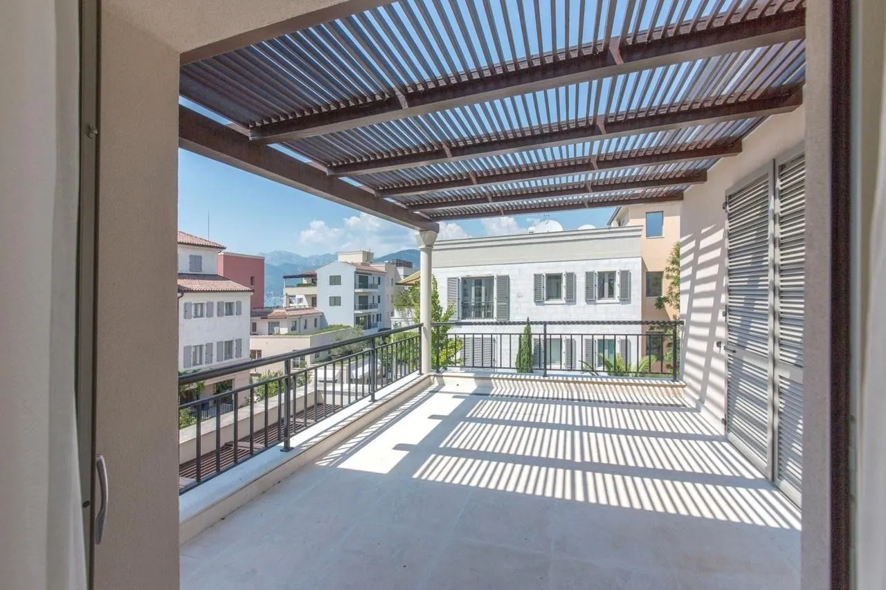 Rent, two bedroom apartment, 164m², Porto Montenegro, Tivat