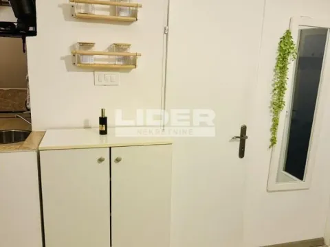 Prodaja, jednosoban stan, 33m², Obilićev Venac, Beograd - image 3