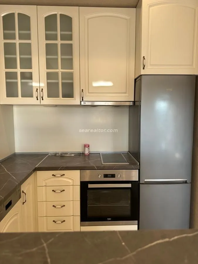 Izdavanje, jednosoban stan, 58m², Centar, Tivat