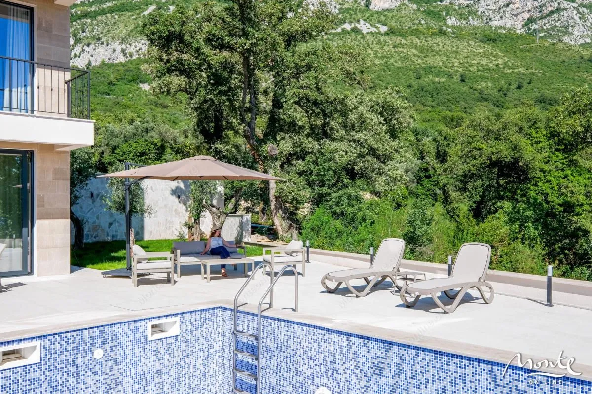 Sale, house, 220m², Reževići, Budva