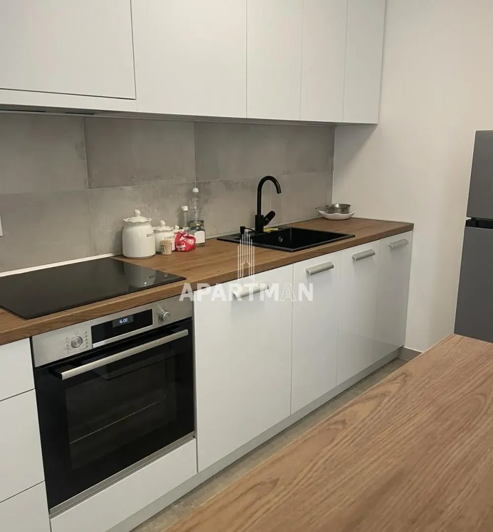 Izdavanje, četvorosoban stan, 78m², Tašmajdan, Palilula Sve Podlokacije