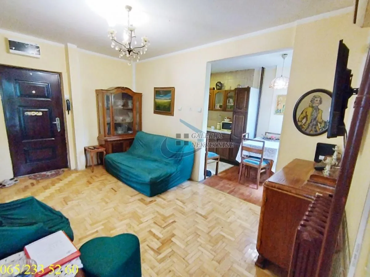 Prodaja, dvosoban stan, 64m², Labudovo Brdo, Beograd