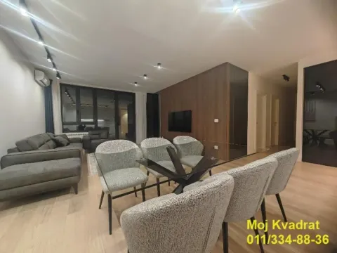 Izdavanje, četvorosoban stan, 120m², Savski Venac, Beograd - image 4