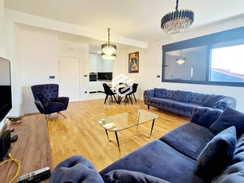 Rent, three bedroom apartment, 130m², Dalmatinska ulica, Podgorica - image 2